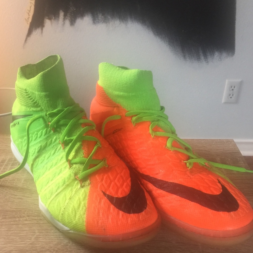 Nike HypervenomX Indoor Soccer Shoes, Size 9.5